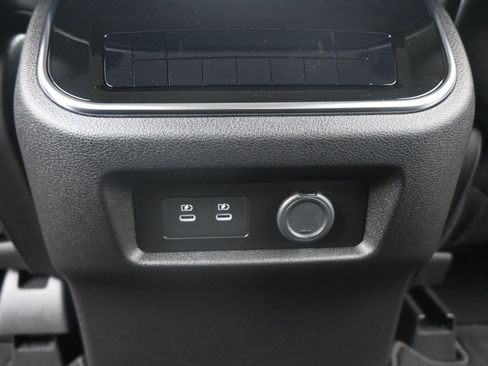 New 2026 Nissan Armada SV image 13