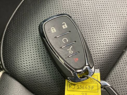 Used 2024 Chevrolet Traverse Premier w/ Redline Edition image 28