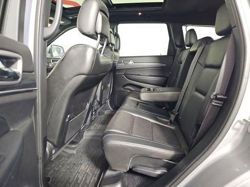 Certified 2021 Jeep Grand Cherokee Limited w/ Luxury Group II image 25