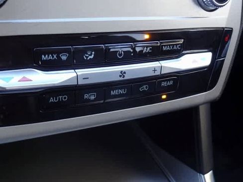 Certified 2022 Ford Explorer XLT w/ Equipment Group 202A image 36