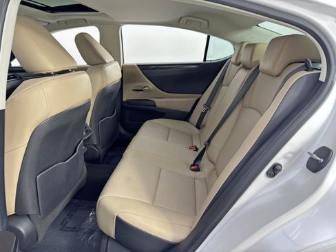 Used 2020 Lexus ES 350 image 37