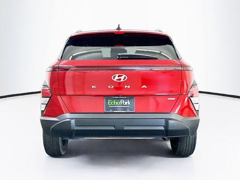 Used 2024 Hyundai Kona SEL AWD/4WD image 7