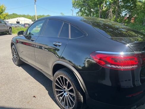 Used 2023 Mercedes-Benz GLC 300 4MATIC Coupe image 3