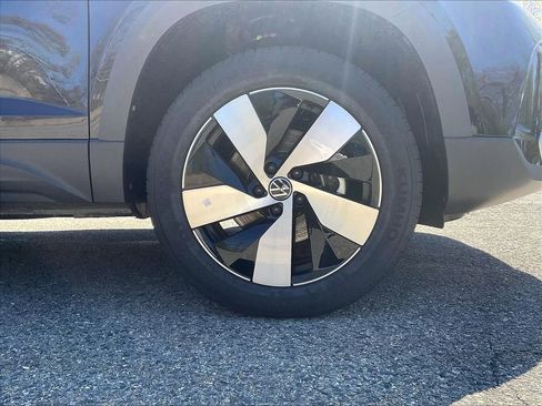 New 2026 Volkswagen Taos S AWD/4WD image 8