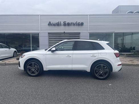 Certified 2023 Audi Q5 e Premium Plus w/ Premium Plus Package AWD/4WD image 3