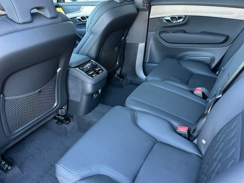 New 2025 Volvo XC90 B6 Core w/ Protection Package Premier AWD/4WD image 12