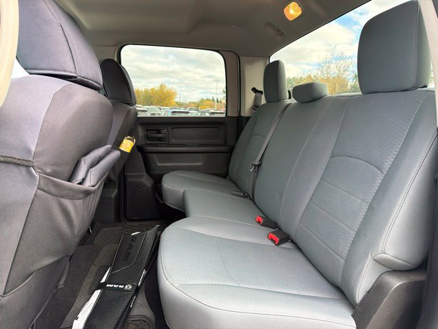 Used 2018 RAM 3500 Tradesman w/ Chrome Appearance Group AWD/4WD image 17