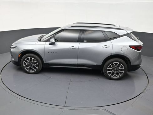 Used 2023 Chevrolet Blazer RS w/ Enhanced Convenience Package FWD image 13