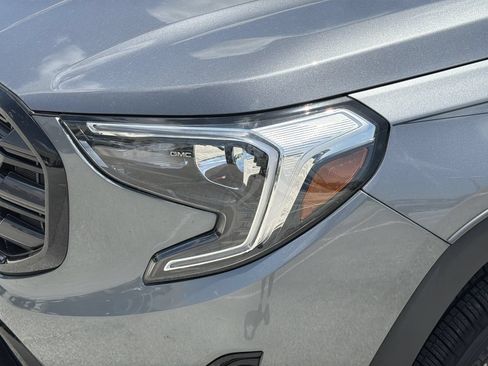 Used 2020 GMC Terrain SLE w/ Elevation Edition AWD/4WD image 6