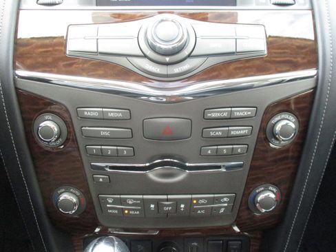 Used 2020 Nissan Armada SL w/ Premium Package image 26