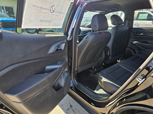 New 2026 Chevrolet Trax LT FWD image 37