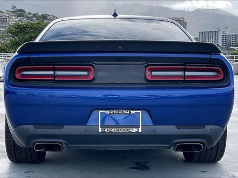 Used 2021 Dodge Challenger R/T Scat Pack RWD image 5