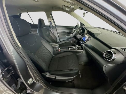 Used 2022 Nissan Kicks SV FWD image 31