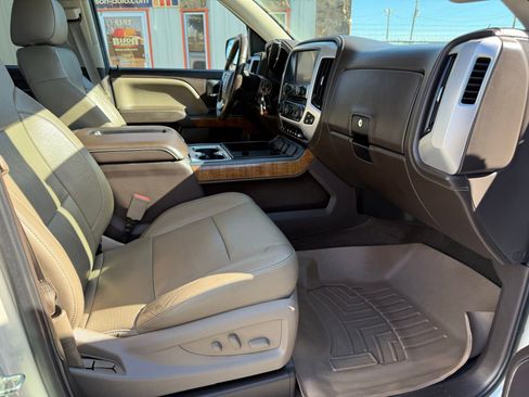 Used 2014 GMC Sierra 1500 SLT w/ SLT Crew Cab Value Package image 15