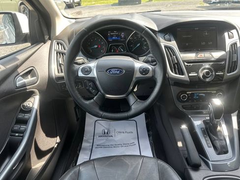 Used 2014 Ford Focus Titanium FWD image 16