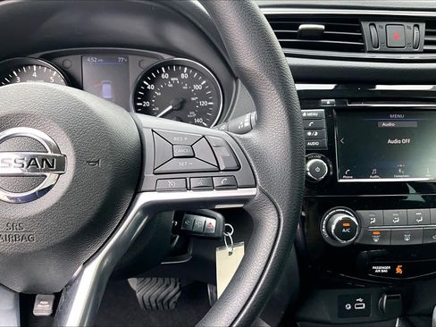 Certified 2020 Nissan Rogue S FWD image 24