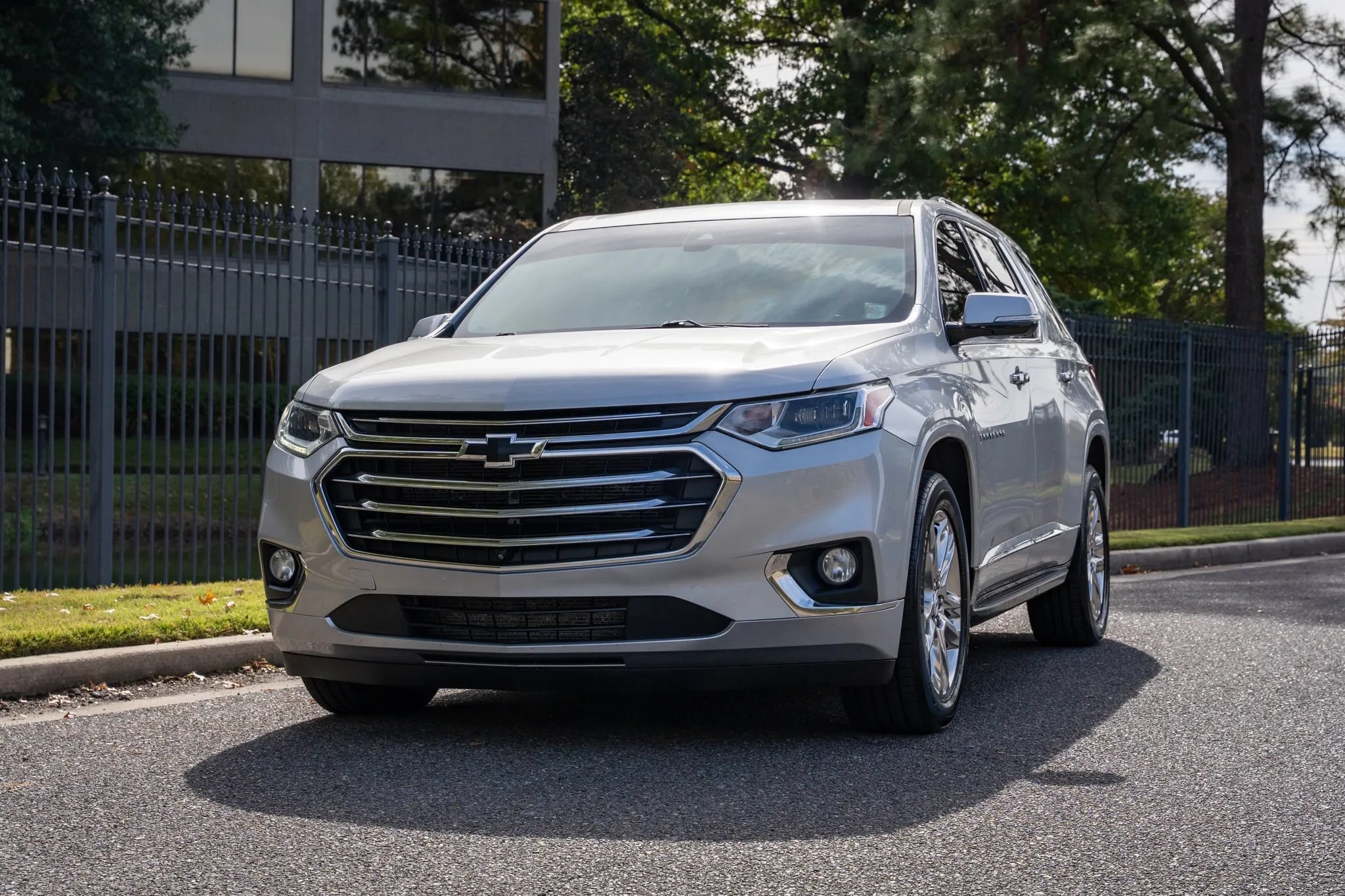 Used 2020 Chevrolet Traverse High Country AWD/4WD image 2