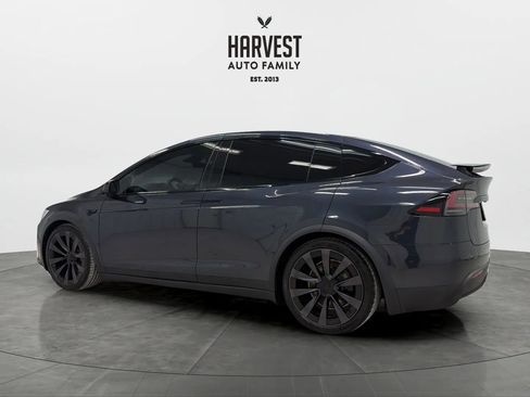 Used 2024 Tesla Model X image 3