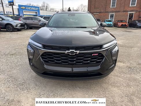 Used 2025 Chevrolet Trax RS w/ Sunroof Package image 8