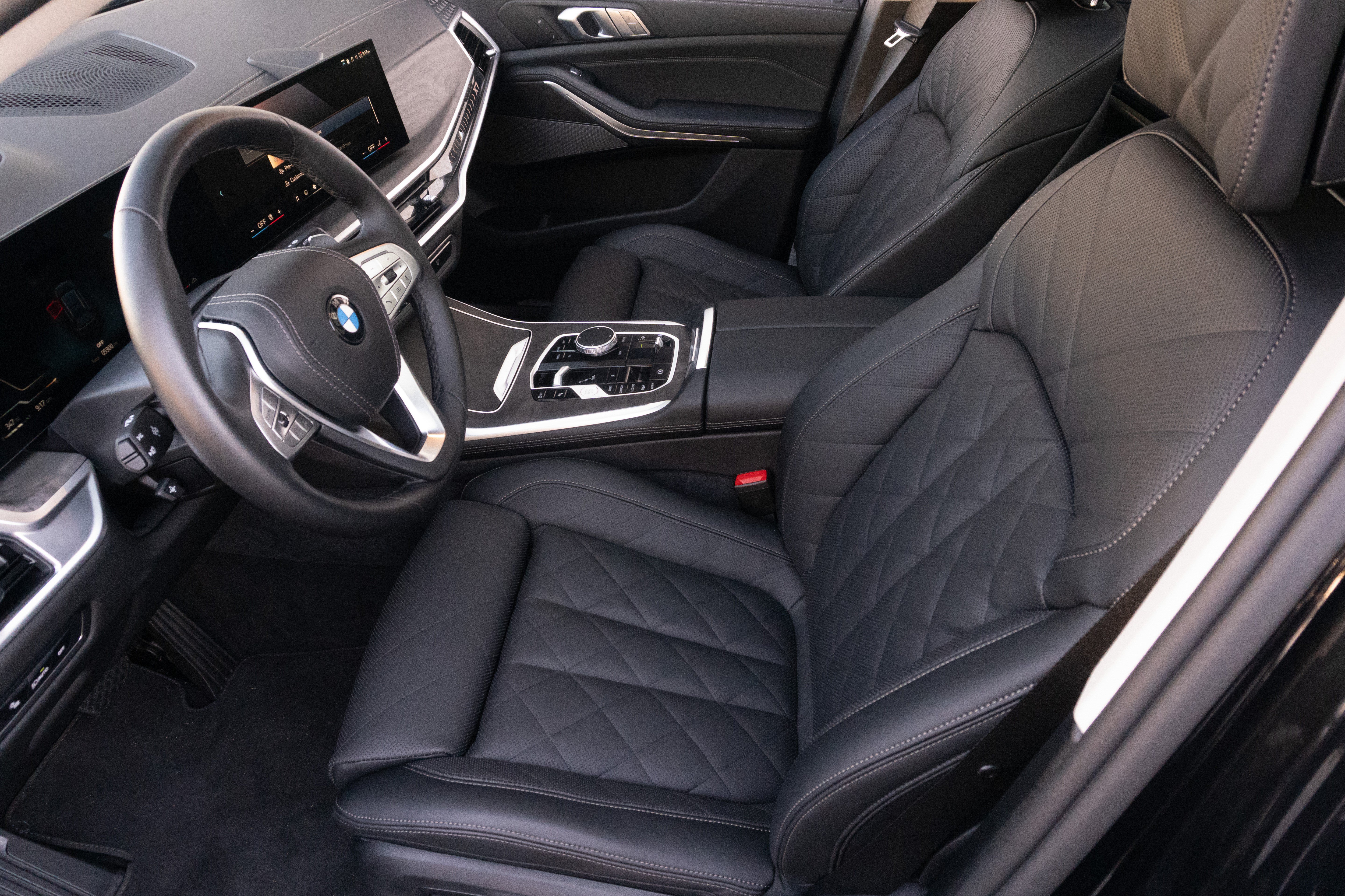 Certified 2026 BMW X7 xDrive40i AWD/4WD image 11