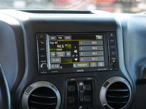 Used 2016 Jeep Wrangler Unlimited Sport AWD/4WD image 20