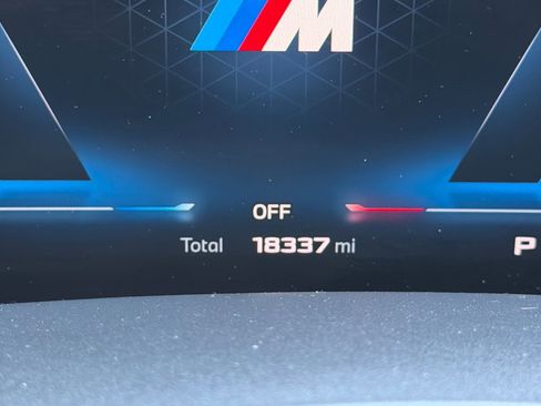 Certified 2024 BMW X7 M60i w/ Executive Package image 37