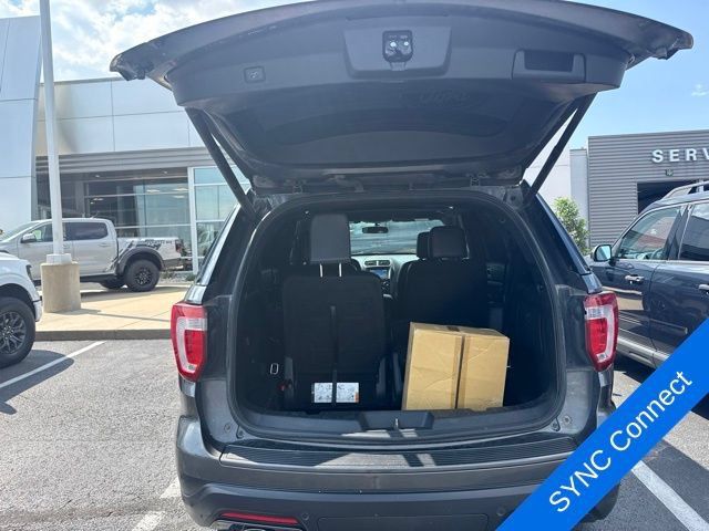 Used 2018 Ford Explorer XLT w/ Equipment Group 202A FWD image 8
