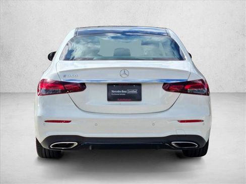 Used 2022 Mercedes-Benz E 350 Sedan image 7