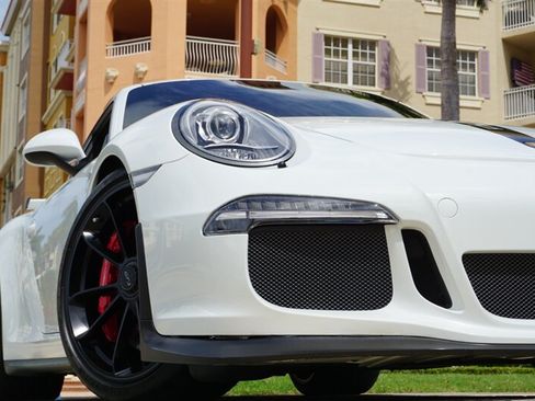 Used 2015 Porsche 911 GT3 RWD image 25