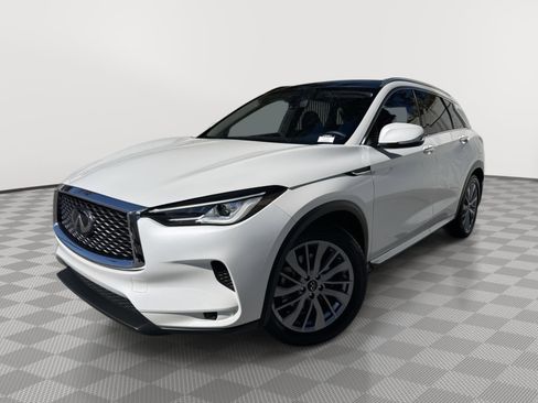 Certified 2025 INFINITI QX50 Luxe image 2