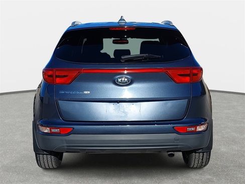 Used 2017 Kia Sportage LX w/ LX Popular Package image 6