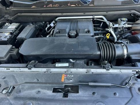 Used 2023 GMC Canyon AT4 image 23