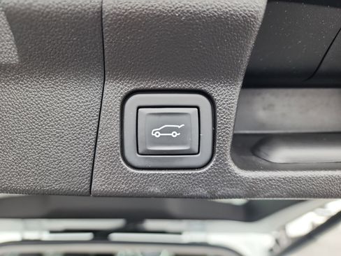 Certified 2022 GMC Acadia SLT w/ Elevation Edition image 34