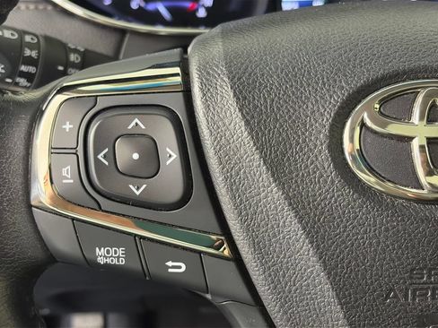 Used 2014 Toyota Avalon XLE Touring FWD image 17