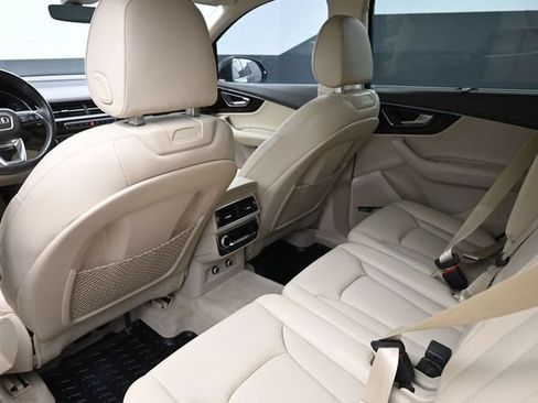 Used 2019 Audi Q7 3.0T Premium Plus w/ Premium Plus Package AWD/4WD image 22
