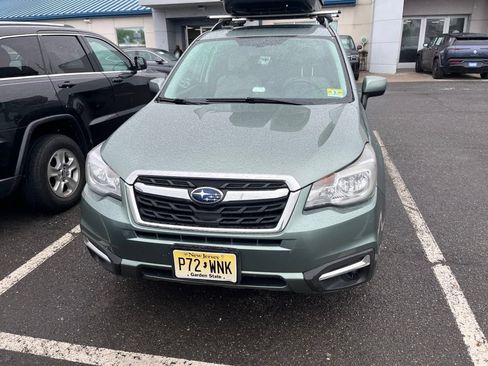Used 2018 Subaru Forester 2.5i Premium w/ All-Weather Package AWD/4WD image 5