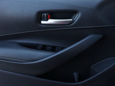 Used 2022 Toyota Corolla SE image 24