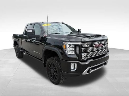 Used 2022 GMC Sierra 2500 Denali w/ Denali Black Diamond Edition AWD/4WD image 8