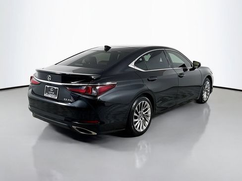 Used 2023 Lexus ES 350 Ultra Luxury w/ Accessory Package (Z2) FWD image 5