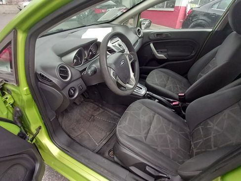 Used 2013 Ford Fiesta SE image 12