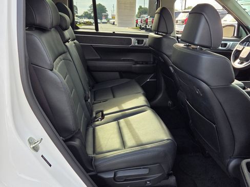 Certified 2024 Hyundai Santa Fe Limited FWD image 16