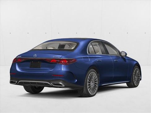 New 2026 Mercedes-Benz E 350 4MATIC Sedan image 2