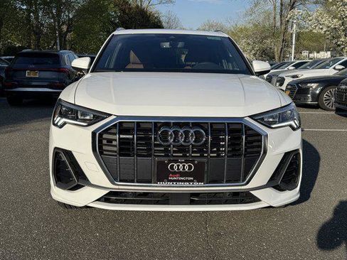 Used 2025 Audi Q3 2.0T Premium w/ Convenience Package AWD/4WD image 2