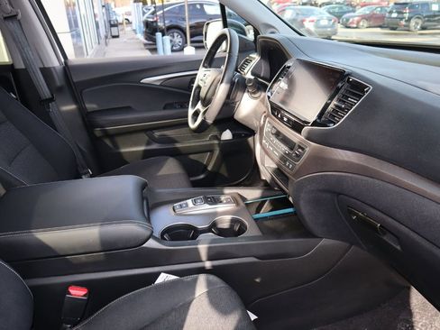 Used 2024 Honda Ridgeline Sport image 26