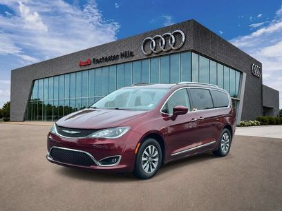 Used 2020 Chrysler Pacifica Touring-L Plus