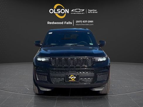Used 2024 Jeep Grand Cherokee L Laredo AWD/4WD image 8