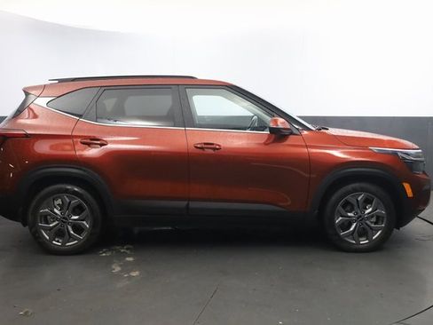 Used 2024 Kia Seltos S image 3