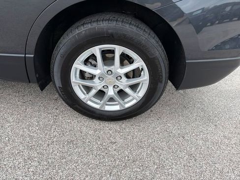Used 2022 Chevrolet Equinox LS w/ LS Convenience Package FWD image 41
