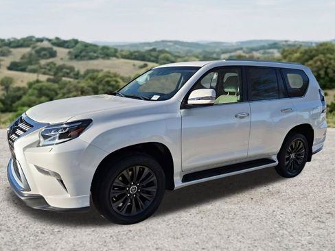 Used 2023 Lexus GX 460 Luxury w/ Sport Design Package AWD/4WD image 3
