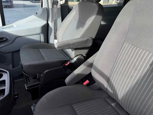 Used 2018 Ford Transit 350 XLT image 27